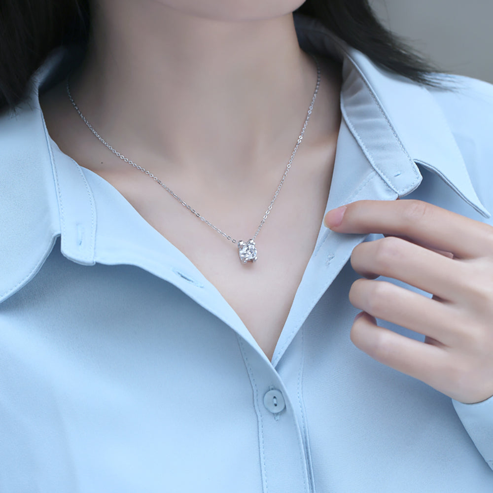 Graceful and glitzy 6.5mm Moissanite Beauty on S925 Chain(GZJZ-N9205-6.5)