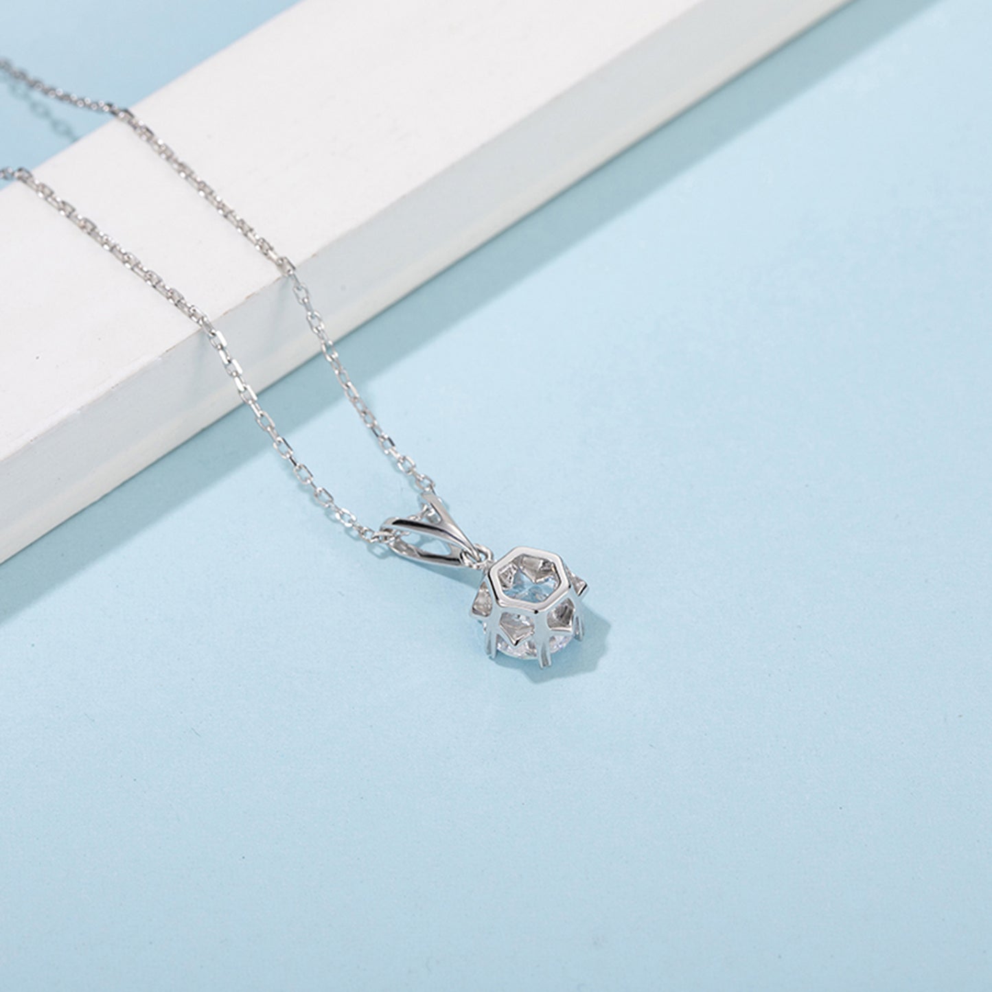 Round Cut Moissanite Necklace in S925 Silver is a stylish sparkler (GZMSYP-O01A)