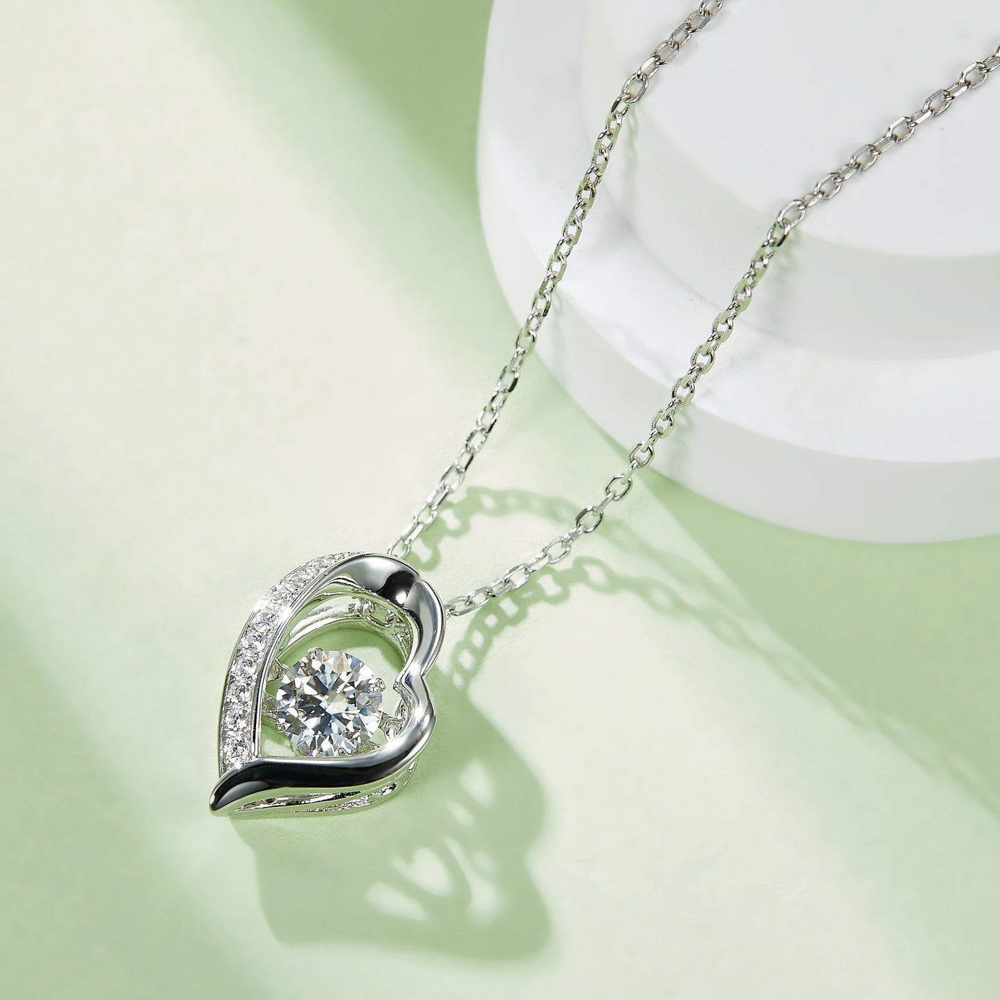 Rotating Moissanite Pendant Necklace with Twirl and Sparkle(GZMSYP-OLDB)