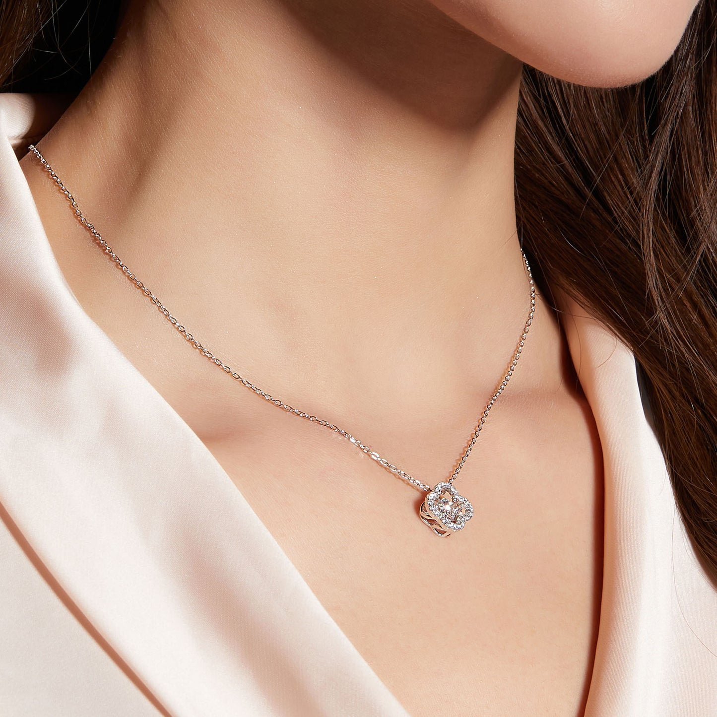 Spinning Moissanite Solitaire Necklace: Reveal Every Facet(GZMSYP-OLDC)