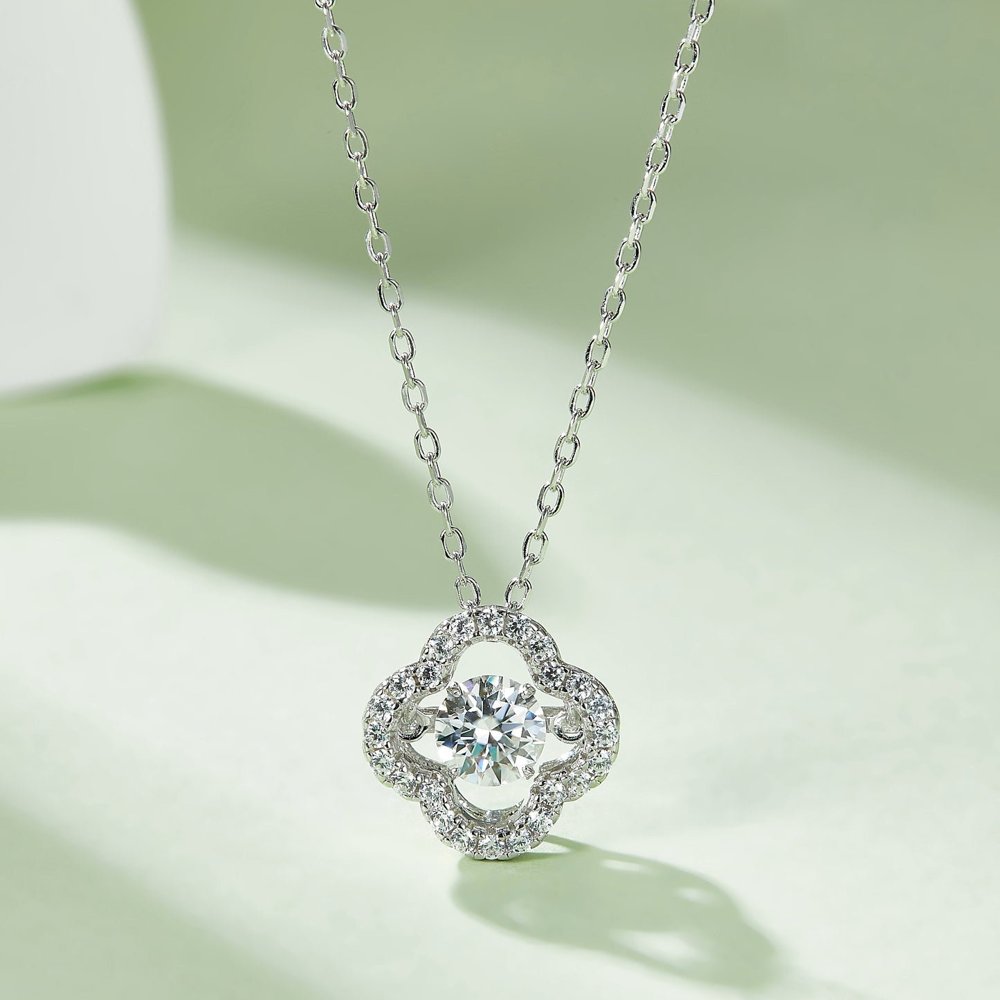 Spinning Moissanite Solitaire Necklace: Reveal Every Facet(GZMSYP-OLDC)