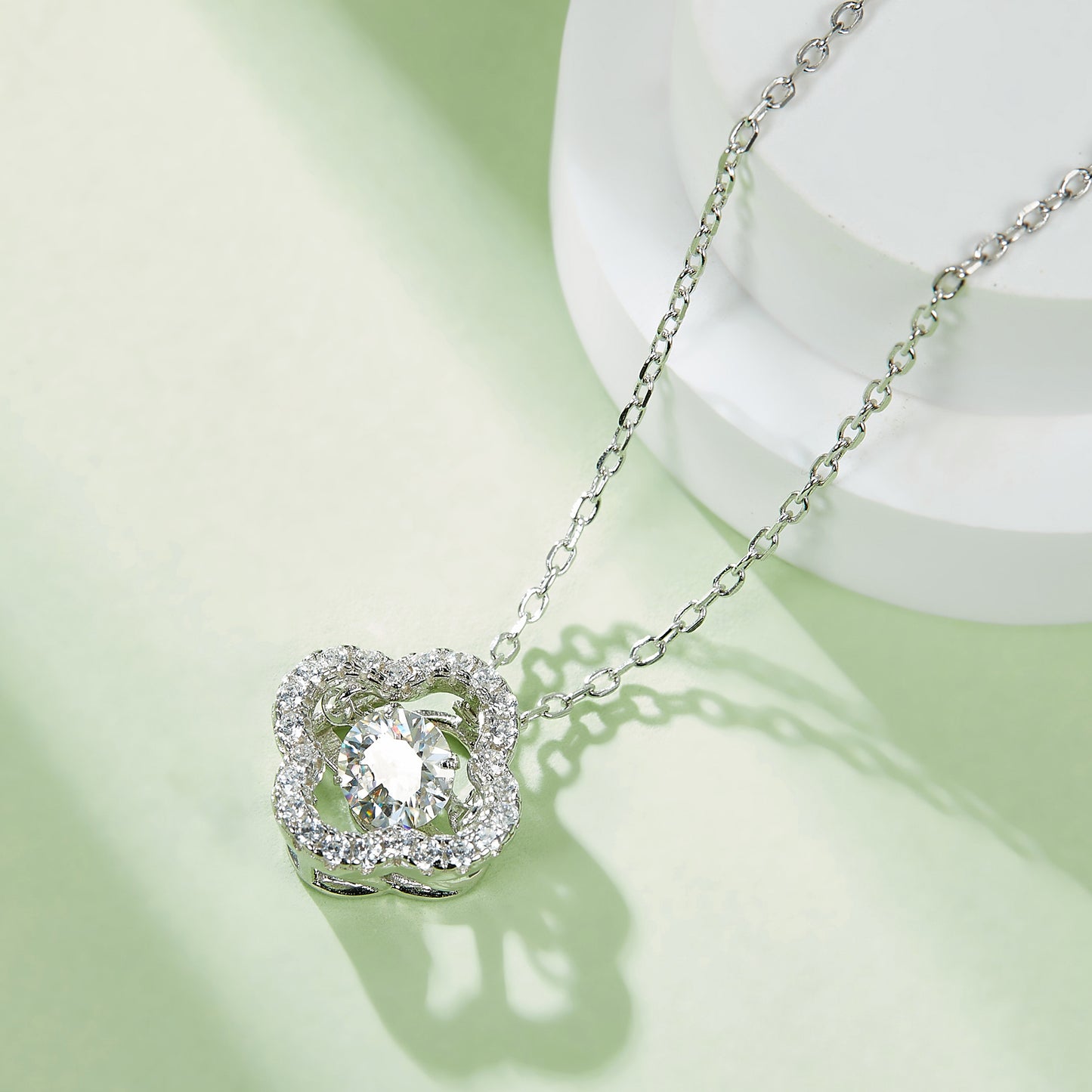 Spinning Moissanite Solitaire Necklace: Reveal Every Facet(GZMSYP-OLDC)