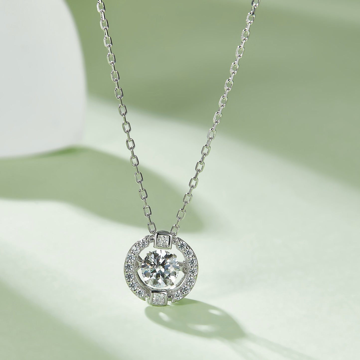 Necklace made of spin moissanite, "Whirlwind of Radiance(GZMSYP-OLDK)