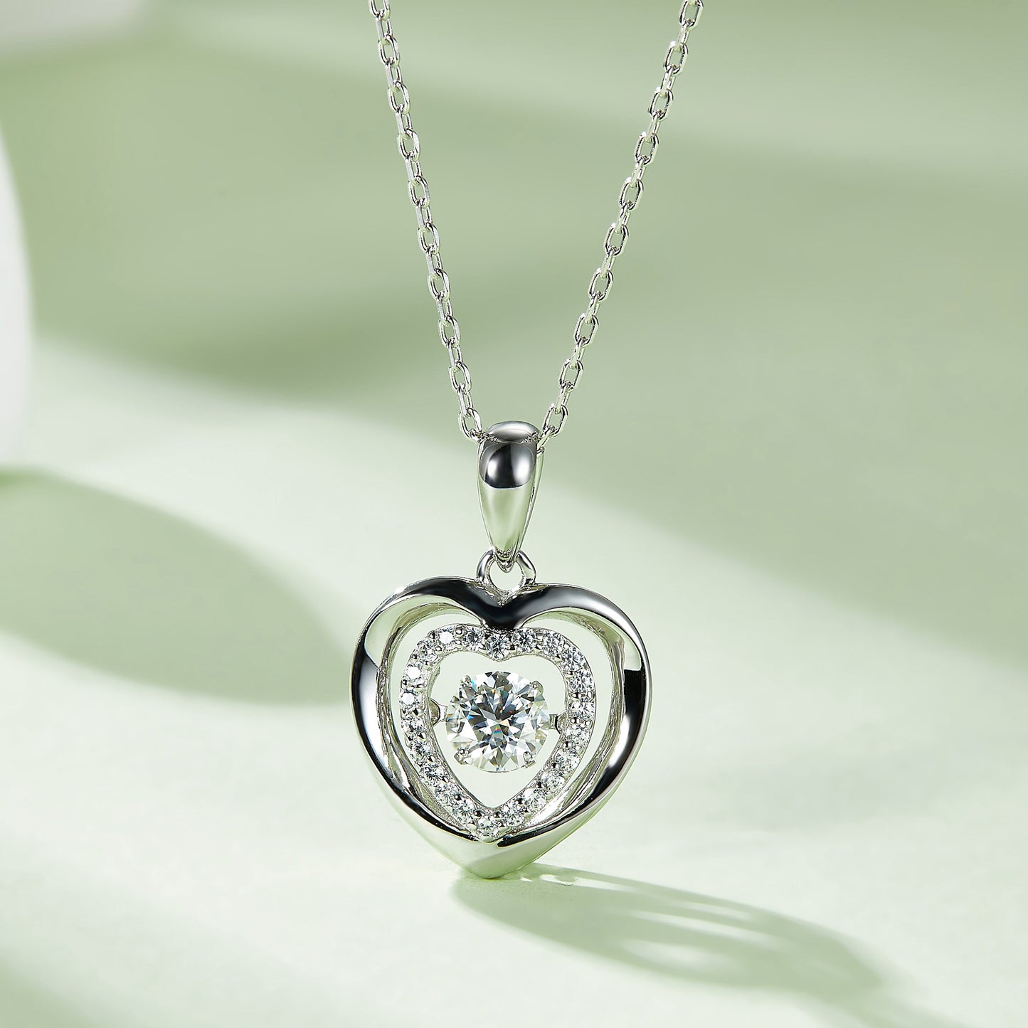 Movable Moissanite Pendant: Twist for Brilliance(GZMSYP-OLDN)