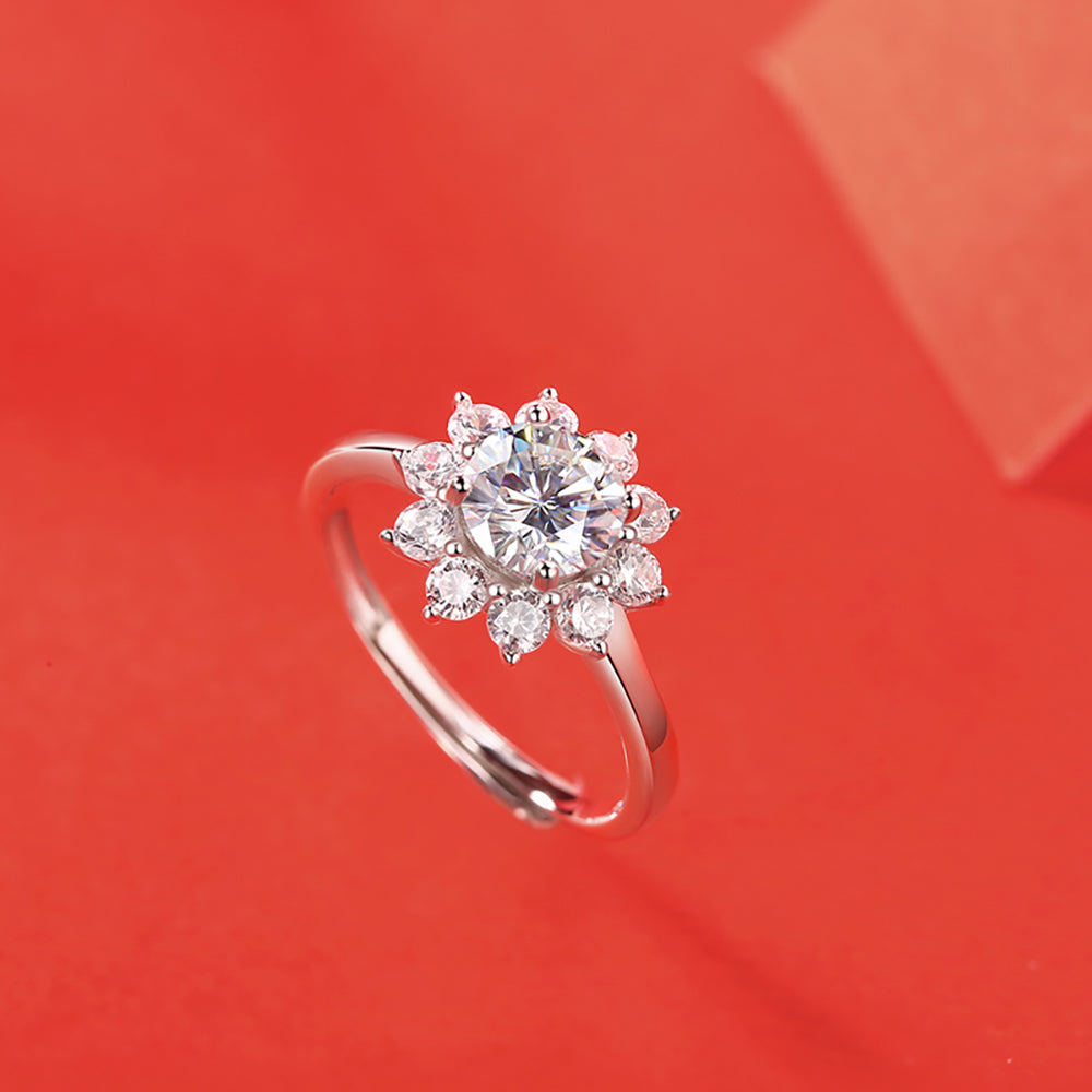 Women's Sterling silver 1ct 6.5MM Moissanite ring with a sophisticated shine(GZJZ-R10771-6.5MM)